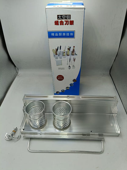 حامل مع حامل الجرة